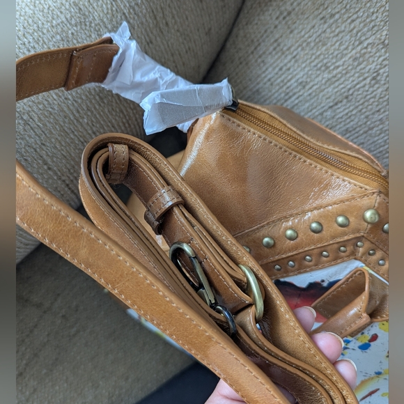 Sharif Artistic Expressions Tan and White Women's Bag, NWT - Picture 8 of 9